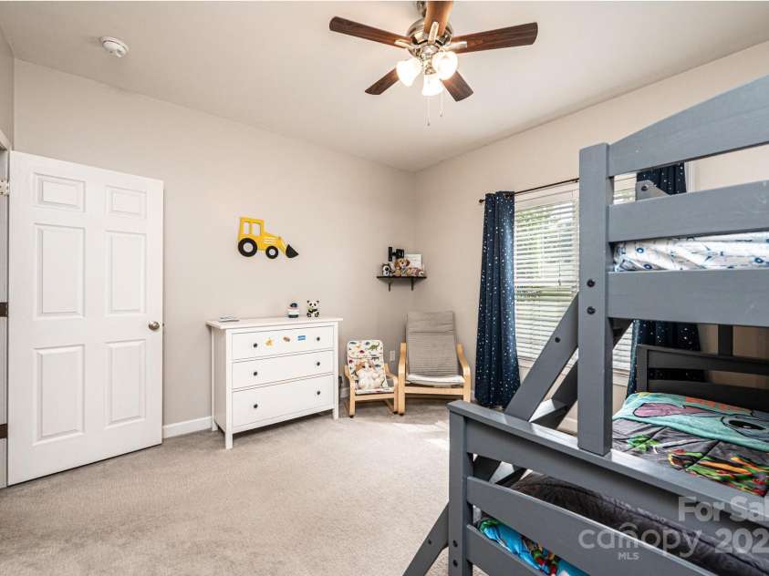 1040 Julius Court, Lenoir, NC 28645.  MLS# CAR4283473, YatesRealty ID 27887. 