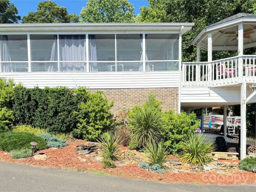 115 Trails End Lane, New London, NC 28127.  MLS# CAR4281214, YatesRealty ID 27888. 