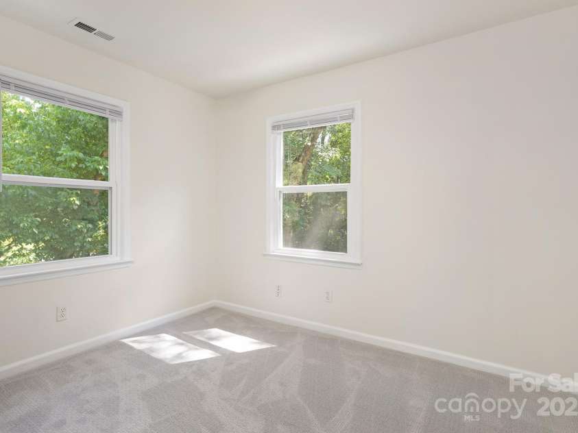 2716 Rea Road, Charlotte, NC 28226.  MLS# CAR4258279, YatesRealty ID 27889. 