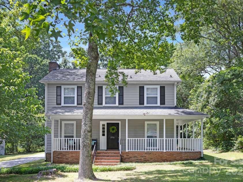 2716 Rea Road, Charlotte, NC 28226.  MLS# CAR4258279, YatesRealty ID 27889. 