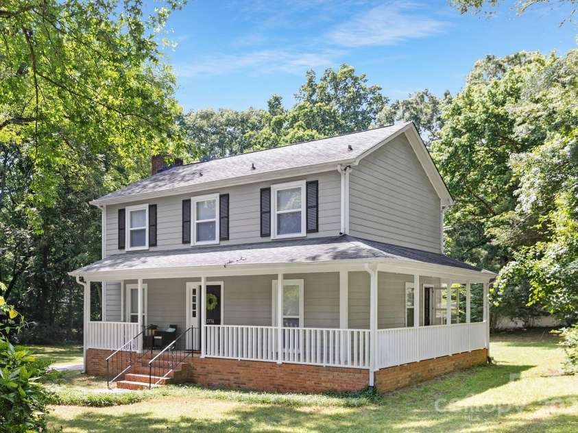 2716 Rea Road, Charlotte, NC 28226.  MLS# CAR4258279, YatesRealty ID 27889. 