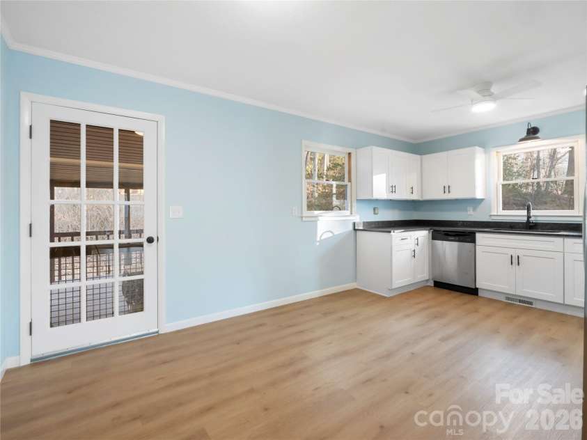 81 Fairview Heights, Waynesville, NC 28786.  MLS# CAR4334020, YatesRealty ID 2789. 