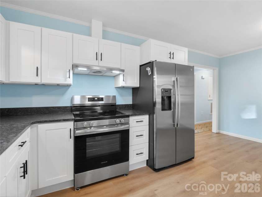 81 Fairview Heights, Waynesville, NC 28786.  MLS# CAR4334020, YatesRealty ID 2789. 