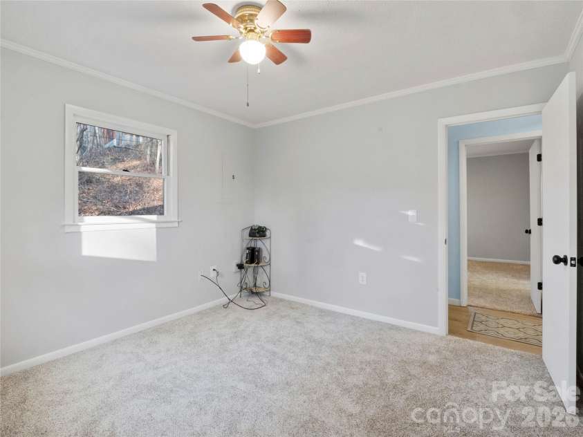 81 Fairview Heights, Waynesville, NC 28786.  MLS# CAR4334020, YatesRealty ID 2789. 