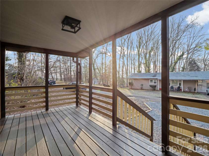81 Fairview Heights, Waynesville, NC 28786.  MLS# CAR4334020, YatesRealty ID 2789. Covered Front Porch