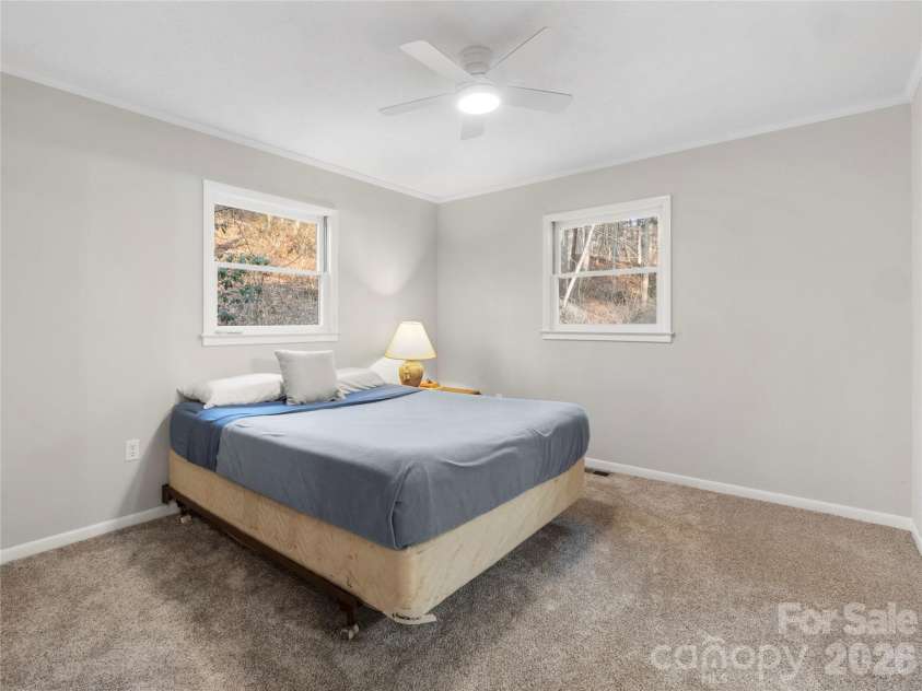 81 Fairview Heights, Waynesville, NC 28786.  MLS# CAR4334020, YatesRealty ID 2789. Primary Suite with 