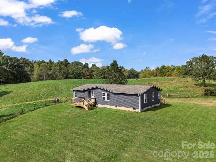 128 Cook Lane, Mills River, NC 28759.  MLS# CAR4386151, YatesRealty ID 27890. 