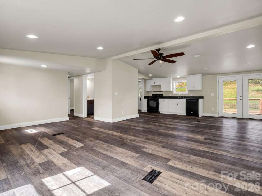 128 Cook Lane, Mills River, NC 28759.  MLS# CAR4386151, YatesRealty ID 27890. 