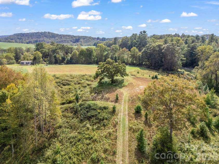 128 Cook Lane, Mills River, NC 28759.  MLS# CAR4386151, YatesRealty ID 27890. 