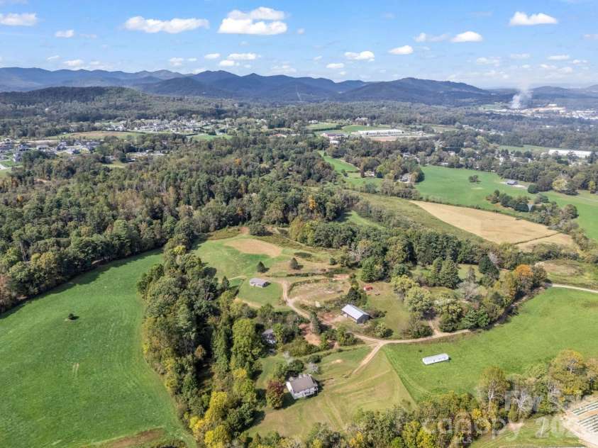 128 Cook Lane, Mills River, NC 28759.  MLS# CAR4386151, YatesRealty ID 27890. 