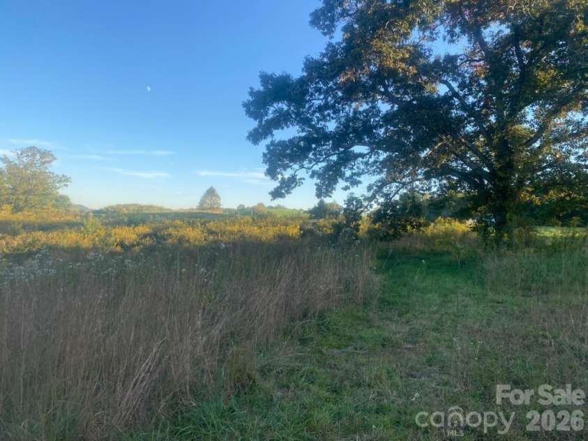 128 Cook Lane, Mills River, NC 28759.  MLS# CAR4386151, YatesRealty ID 27890. 