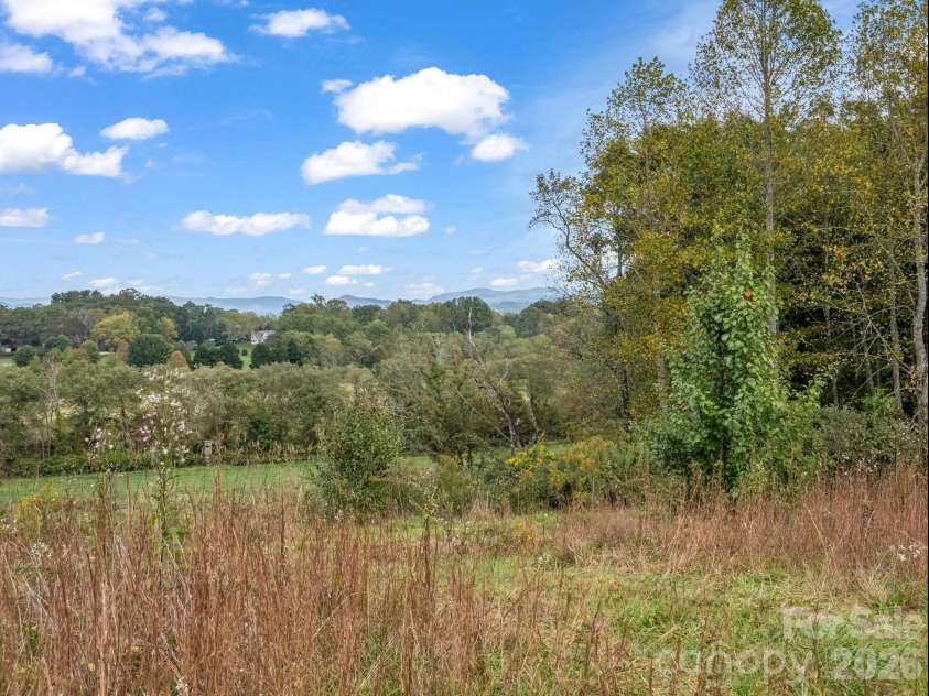 128 Cook Lane, Mills River, NC 28759.  MLS# CAR4386151, YatesRealty ID 27890. 