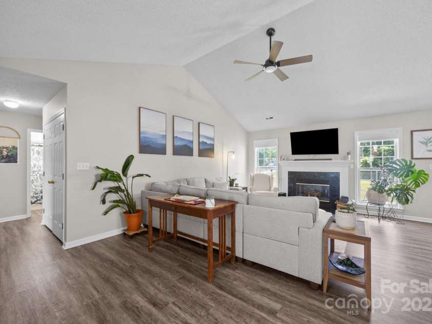 903 Woodhill Drive, Fletcher, NC 28732.  MLS# CAR4277439, YatesRealty ID 27890. 