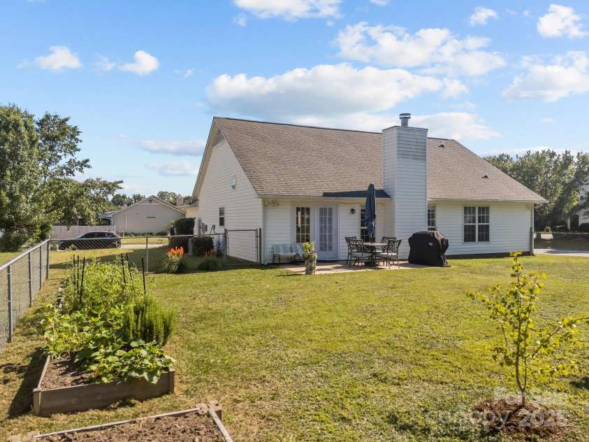 903 Woodhill Drive, Fletcher, NC 28732.  MLS# CAR4277439, YatesRealty ID 27890. 