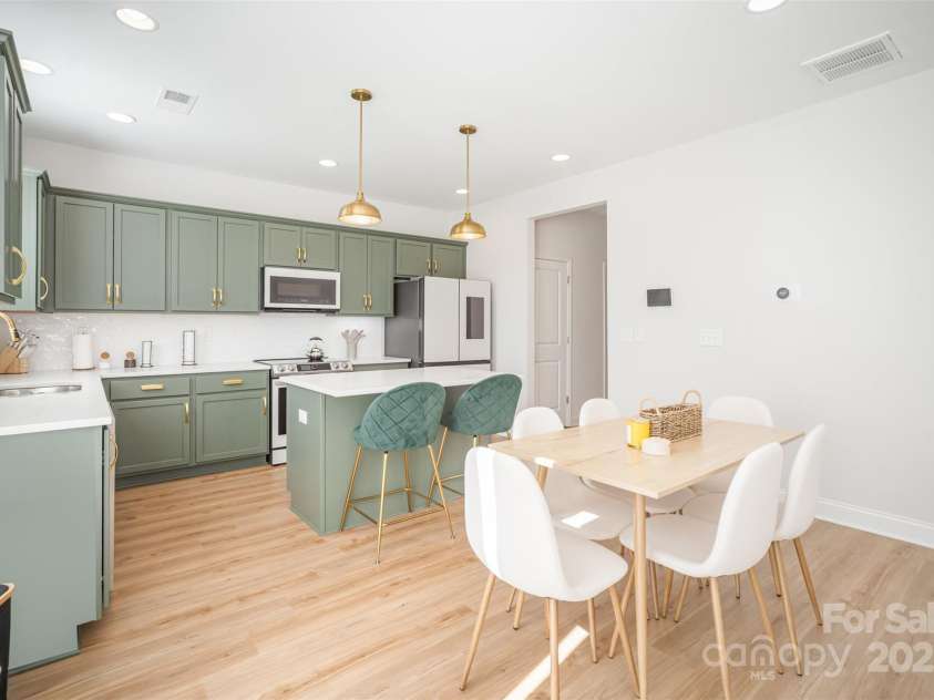 320 Lawrence Gray Road, Charlotte, NC 28262.  MLS# CAR4261052, YatesRealty ID 27892. 