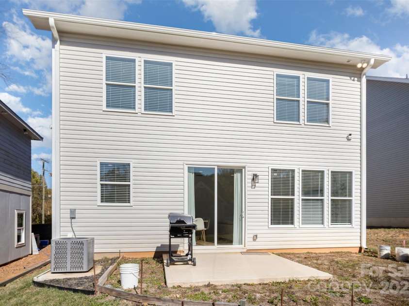 320 Lawrence Gray Road, Charlotte, NC 28262.  MLS# CAR4261052, YatesRealty ID 27892. 