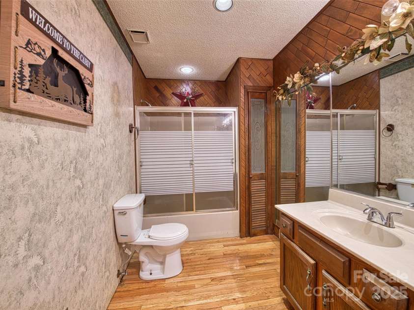 116 Treetops Drive, Candler, NC 28715.  MLS# CAR4278865, YatesRealty ID 27893. 