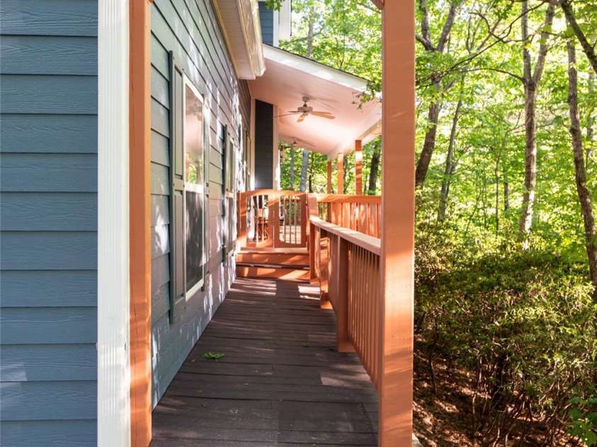 7 Timber Park Drive, Black Mountain, NC 28711.  MLS# CAR4381343, YatesRealty ID 27893. 