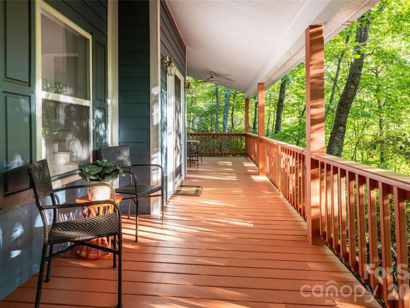 7 Timber Park Drive, Black Mountain, NC 28711.  MLS# CAR4381343, YatesRealty ID 27893. 