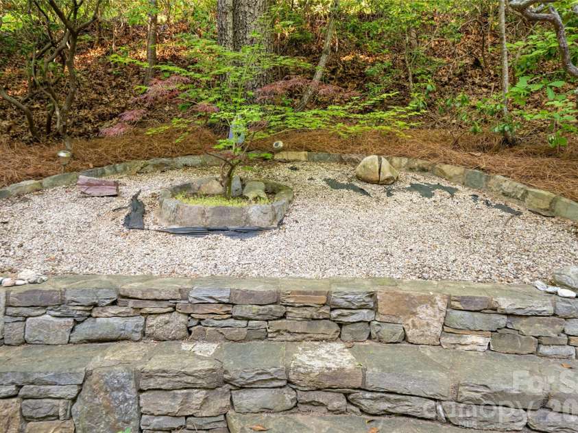 7 Timber Park Drive, Black Mountain, NC 28711.  MLS# CAR4381343, YatesRealty ID 27893. 