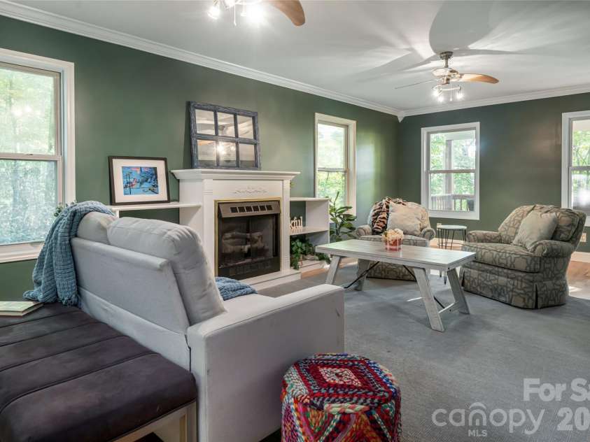 7 Timber Park Drive, Black Mountain, NC 28711.  MLS# CAR4381343, YatesRealty ID 27893. 