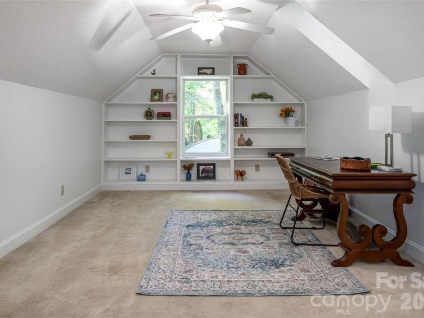 7 Timber Park Drive, Black Mountain, NC 28711.  MLS# CAR4381343, YatesRealty ID 27893. 