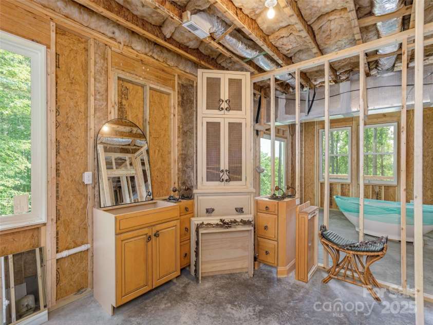 264 Splitrail Drive, Hendersonville, NC 28792.  MLS# CAR4260165, YatesRealty ID 27894. All materials included with Sale.