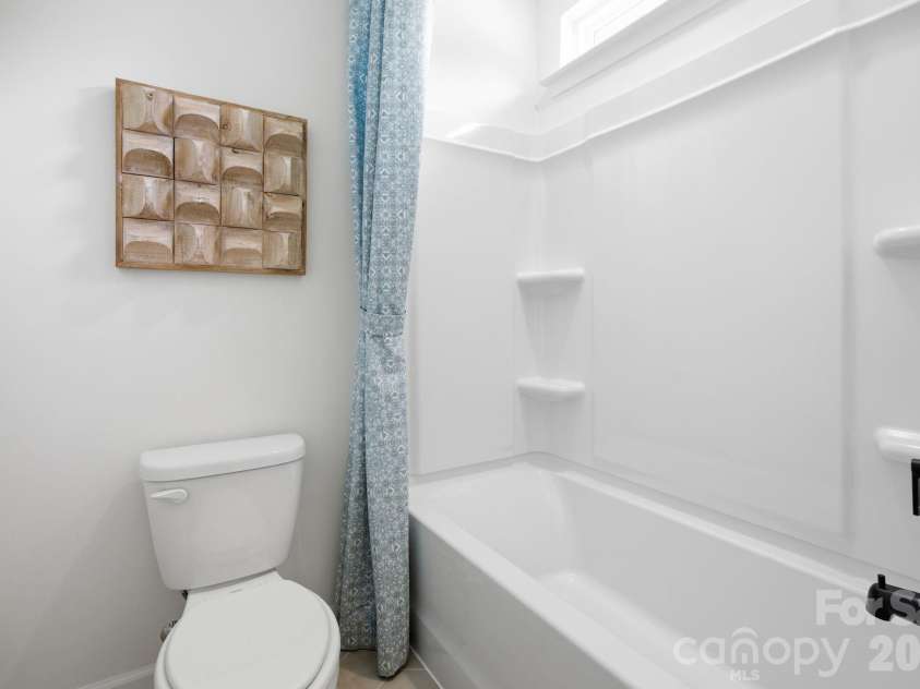 166 Windgate Way, Mooresville, NC 28115.  MLS# CAR4375999, YatesRealty ID 27895. 