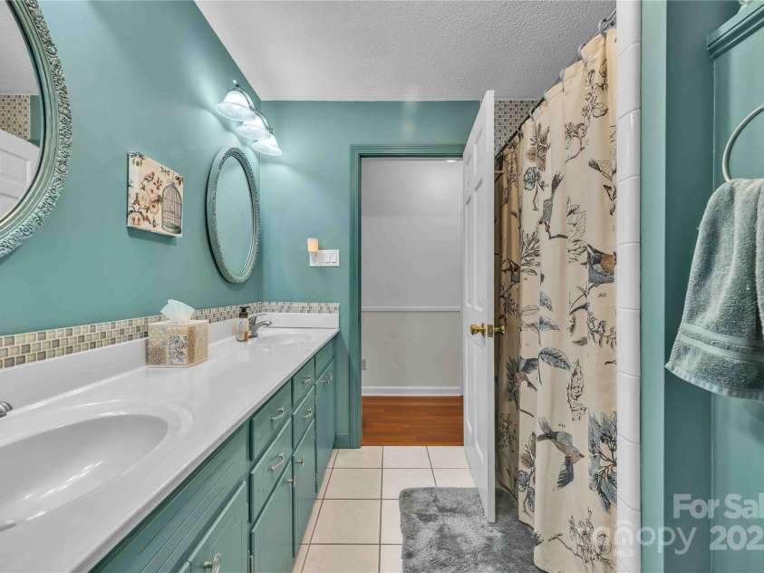 137 Proust Road, Statesville, NC 28625.  MLS# CAR4273855, YatesRealty ID 27896. 