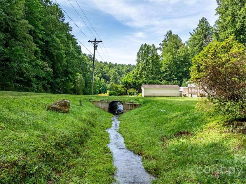 2531 Indian Grave Road, Lenoir, NC 28645.  MLS# CAR4285185, YatesRealty ID 27897. 