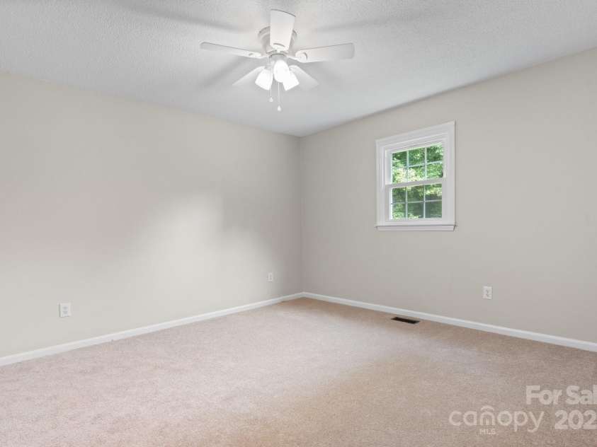 2531 Indian Grave Road, Lenoir, NC 28645.  MLS# CAR4285185, YatesRealty ID 27897. 