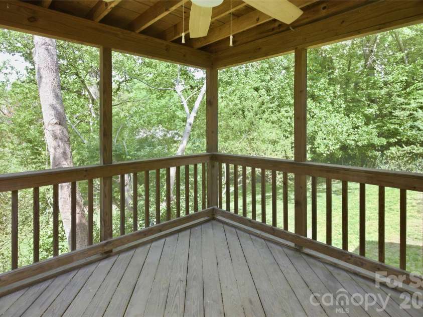 70 Cedar Street, Asheville, NC 28803.  MLS# CAR4378212, YatesRealty ID 27897. 