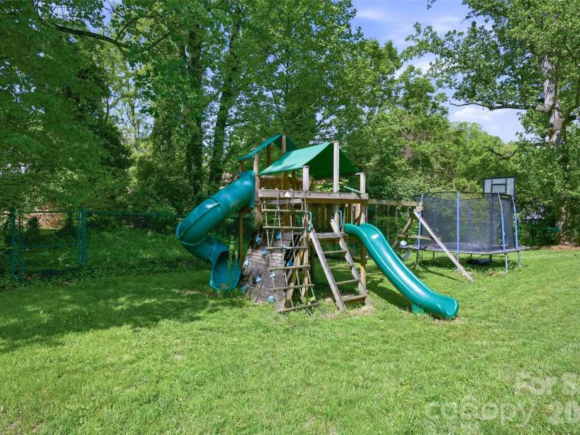 70 Cedar Street, Asheville, NC 28803.  MLS# CAR4378212, YatesRealty ID 27897. 