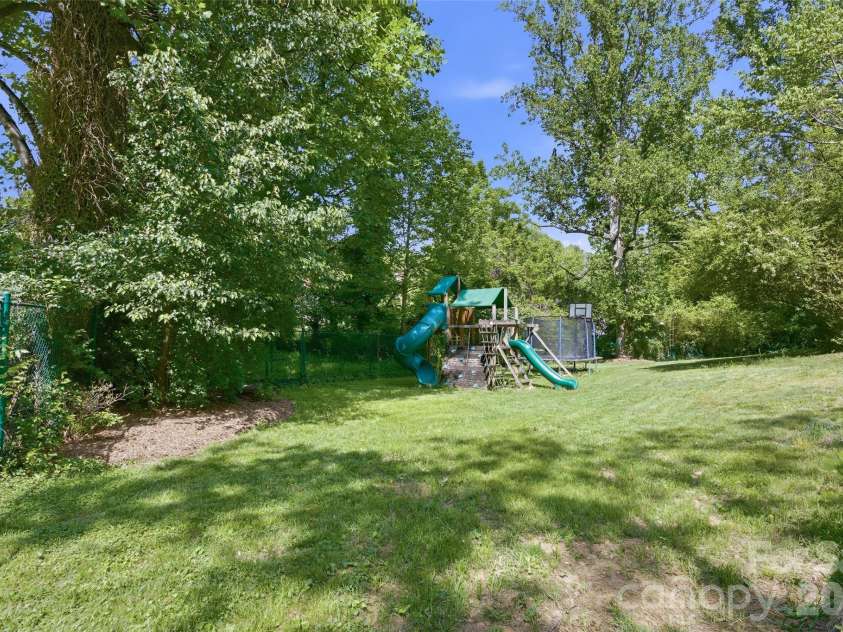 70 Cedar Street, Asheville, NC 28803.  MLS# CAR4378212, YatesRealty ID 27897. 