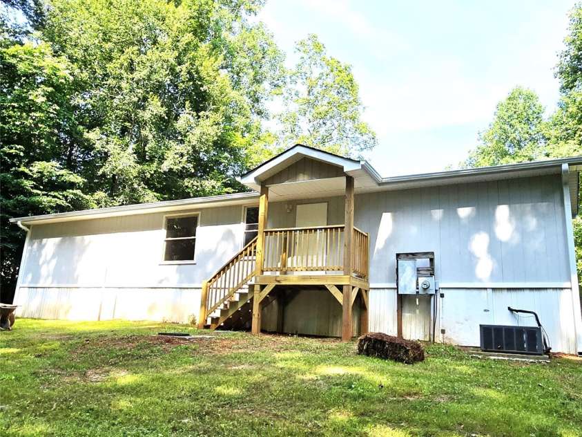 105 Damron Lane, Harmony, NC 28634.  MLS# CAR4274164, YatesRealty ID 27899. 