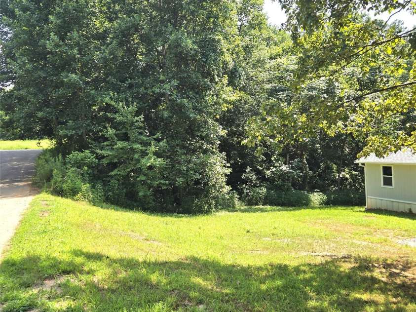 105 Damron Lane, Harmony, NC 28634.  MLS# CAR4274164, YatesRealty ID 27899. 