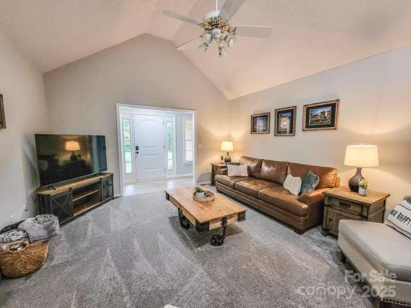 6231 Kentwood Drive, Kannapolis, NC 28081.  MLS# CAR4252853, YatesRealty ID 279. 