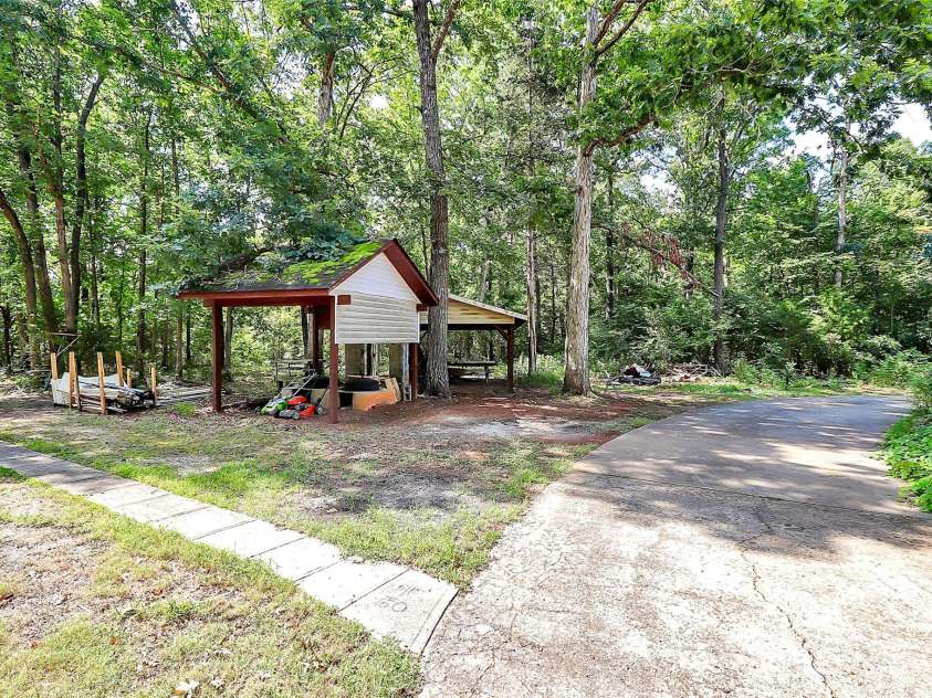 1940 Rock Hill Church Road, Matthews, NC 28104.  MLS# CAR4275289, YatesRealty ID 2790. 