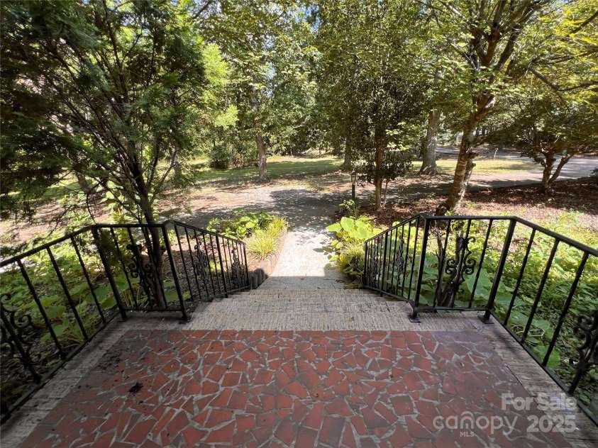1940 Rock Hill Church Road, Matthews, NC 28104.  MLS# CAR4275289, YatesRealty ID 2790. 