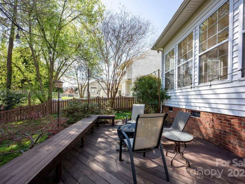 3329 Brownes Creek Road, Charlotte, NC 28269.  MLS# CAR4232626, YatesRealty ID 2790. Lower deck with built in seating