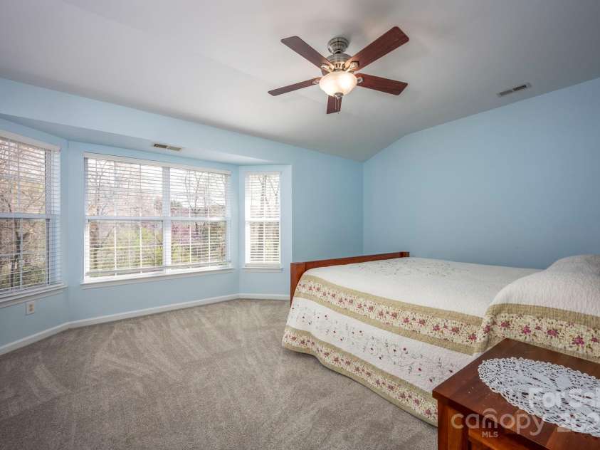 3329 Brownes Creek Road, Charlotte, NC 28269.  MLS# CAR4232626, YatesRealty ID 2790. Primary bedroom with bay window that brings in tons of natural light