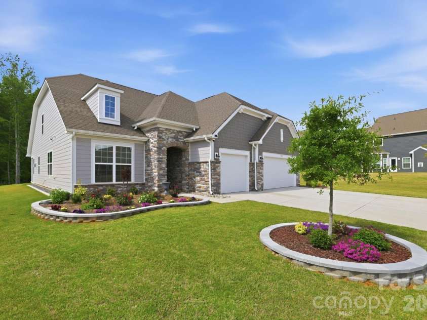3915 Horsham Street, Fort Mill, SC 29707.  MLS# CAR4375722, YatesRealty ID 27900. 