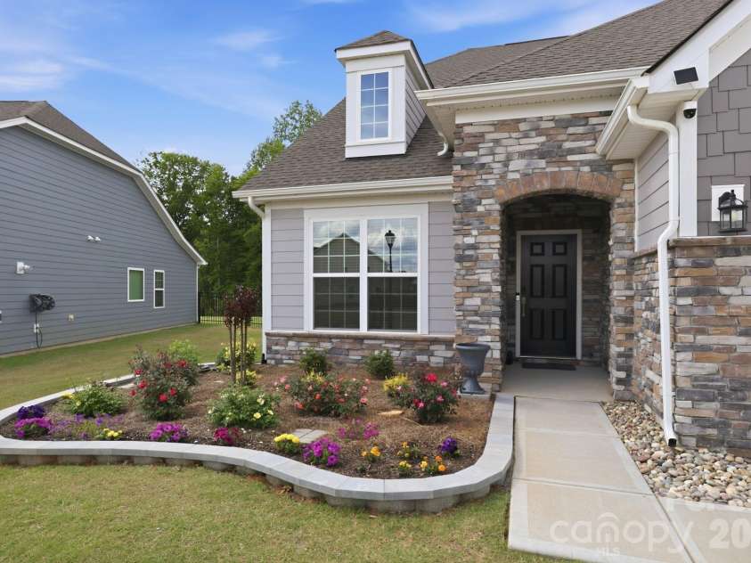 3915 Horsham Street, Fort Mill, SC 29707.  MLS# CAR4409967, YatesRealty ID 27900. 