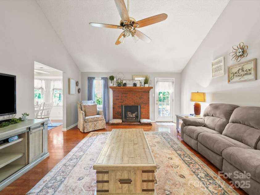 4135 Medford Drive, Concord, NC 28027.  MLS# CAR4282325, YatesRealty ID 27900. 