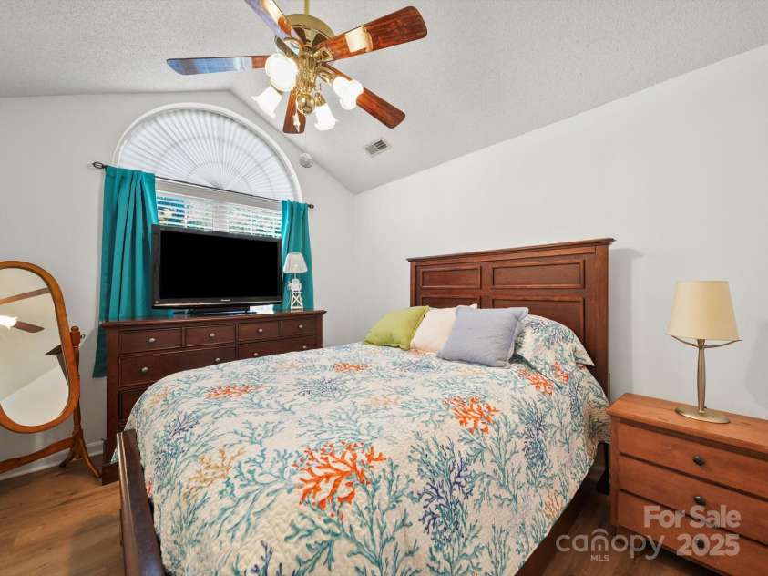 4135 Medford Drive, Concord, NC 28027.  MLS# CAR4282325, YatesRealty ID 27900. 