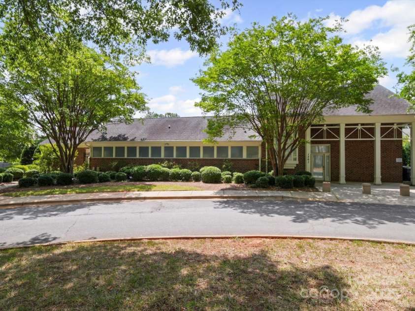 4135 Medford Drive, Concord, NC 28027.  MLS# CAR4282325, YatesRealty ID 27900. Clubhouse