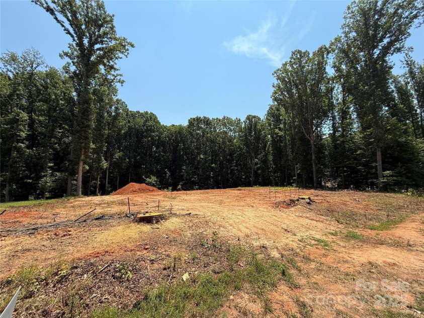 219 Barra Drive, Waxhaw, NC 28173.  MLS# CAR4279116, YatesRealty ID 27902. 