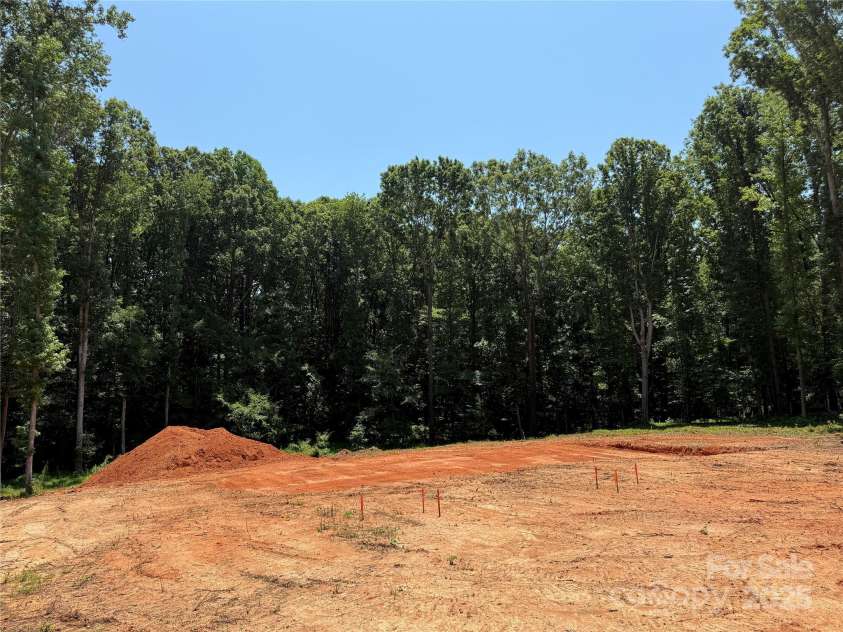 219 Barra Drive, Waxhaw, NC 28173.  MLS# CAR4279116, YatesRealty ID 27902. 