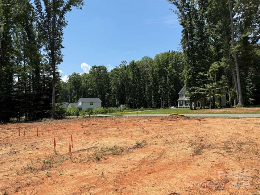 219 Barra Drive, Waxhaw, NC 28173.  MLS# CAR4279116, YatesRealty ID 27902. 