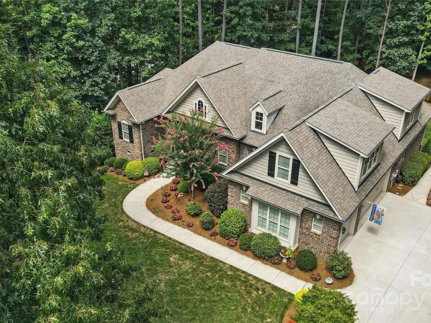 4642 Gold Finch Drive, Denver, NC 28037.  MLS# CAR4276787, YatesRealty ID 27903. 